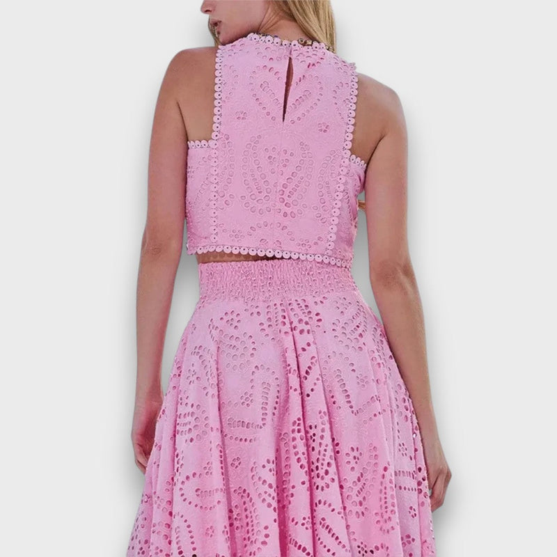 Lysara – Two-Piece with Cut-Out Romance