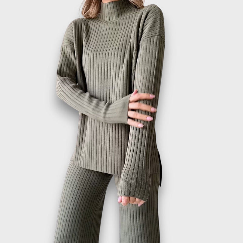Sorina – Minimalist two-piece set