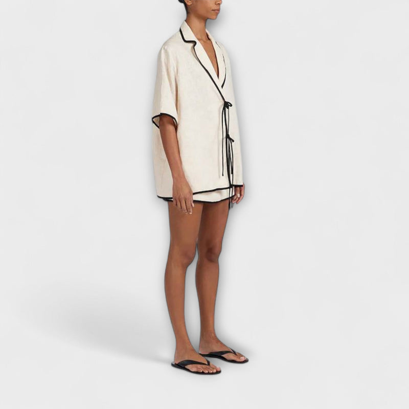 Luane – Relaxed Set with Black Piping