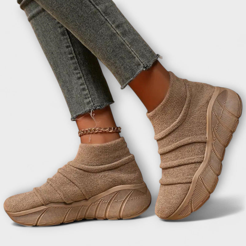 Valentina – Cozy High-Top Sneakers