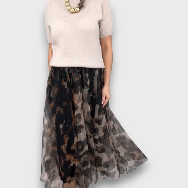 Leora – Sweater and Skirt Set with Leopard Print